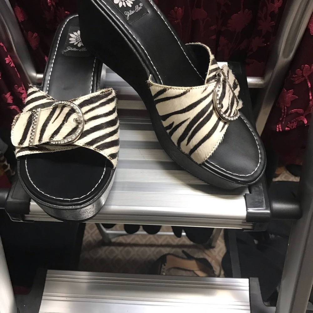 Yellow Box Sandals Zebra Pattern - image 2